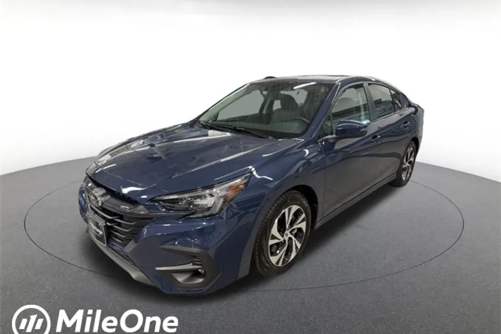 2025 Subaru Legacy Premium photo 1