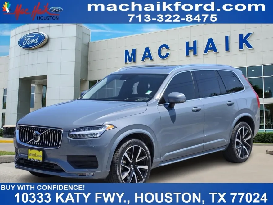 2022 Volvo XC90 T6 Momentum photo 1