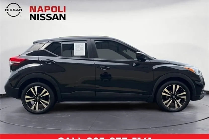 2020 Nissan Kicks SV photo 1