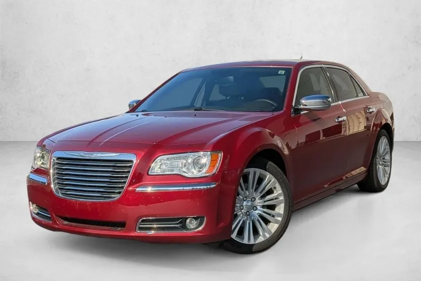 2013 Chrysler 300 C Base photo 1