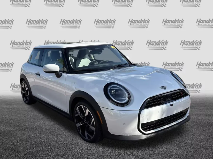 2025 Mini Cooper 2 Door Hardtop Signature photo 1