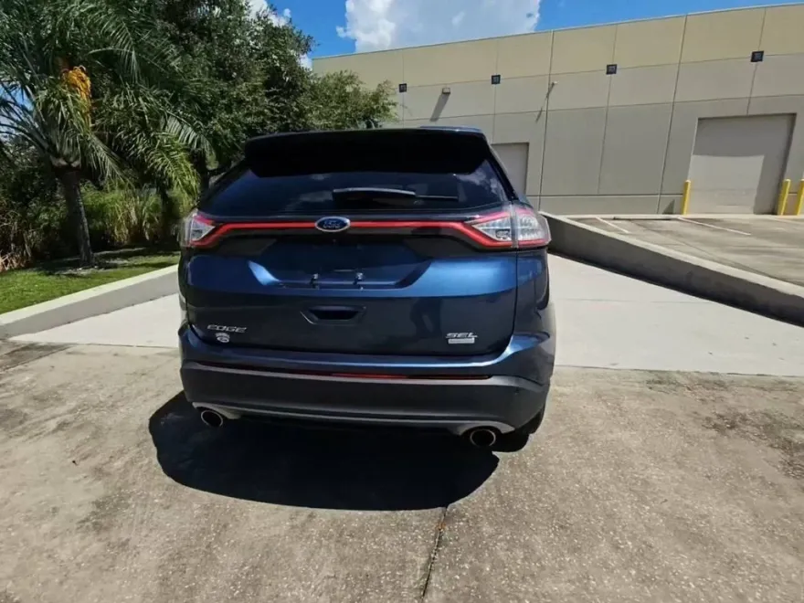 2018 Ford Edge SEL photo 1