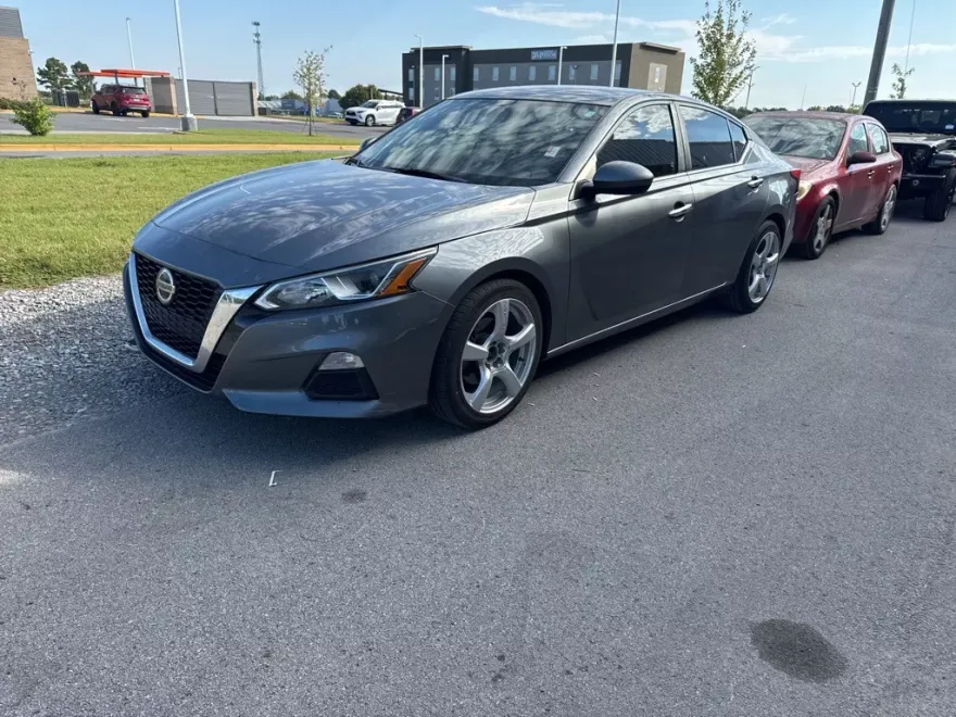 2020 Nissan Altima 2.5 S photo 1