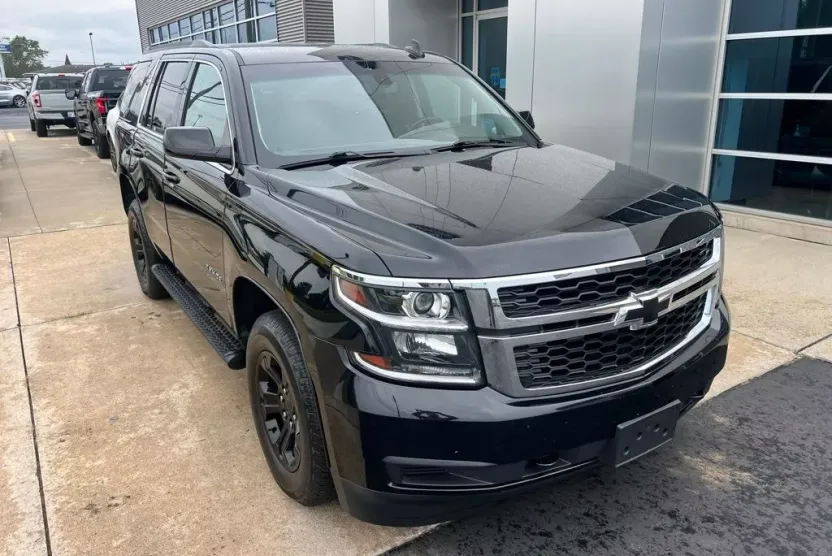 2019 Chevrolet Tahoe LS photo 1