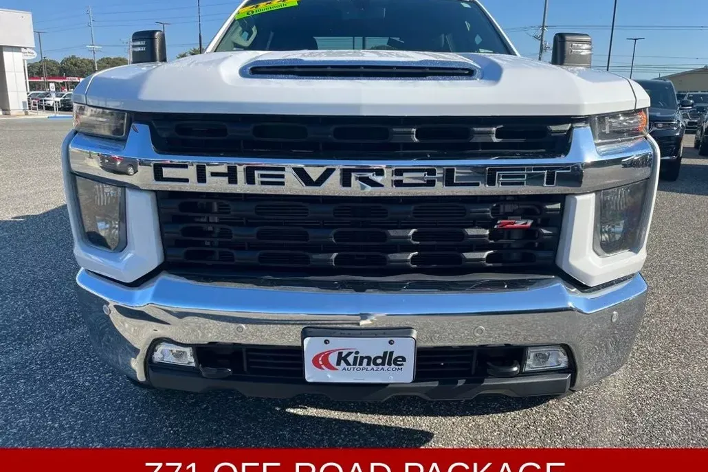 2022 Chevrolet Silverado 2500HD LT photo 1