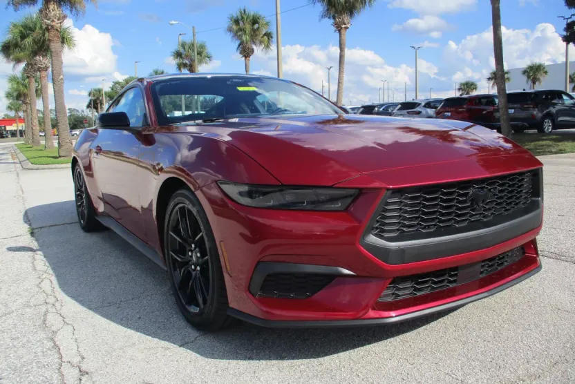 2025 Ford Mustang EcoBoost Premium photo 1