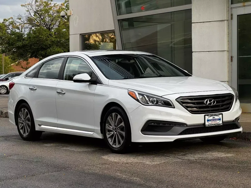 2016 Hyundai Sonata Sport photo 1