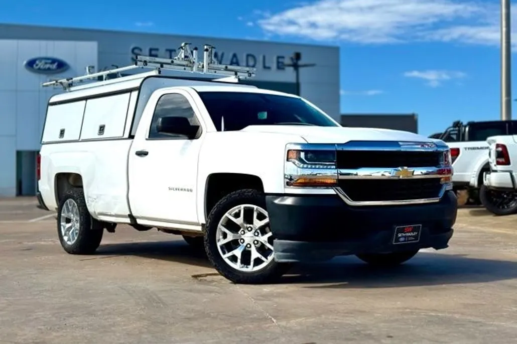 2018 Chevrolet Silverado 1500 LS photo 1