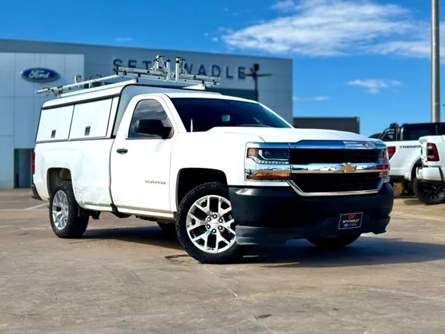 2018 Chevrolet Silverado 1500 LS photo 1