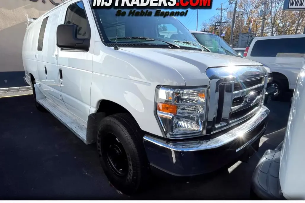 2013 Ford E-250 photo 1