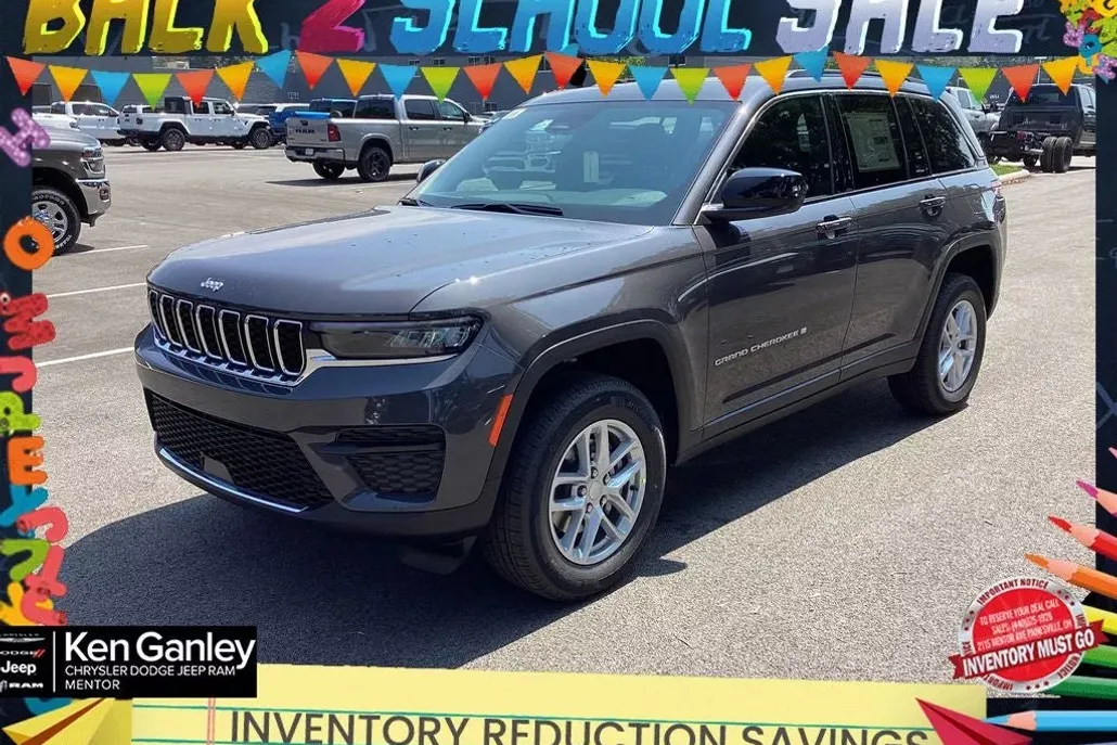 2025 Jeep Grand Cherokee Laredo photo 1