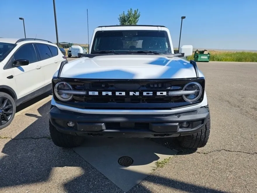 2022 Ford Bronco Outer Banks photo 1