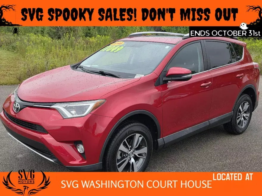 2016 Toyota RAV4 XLE photo 1