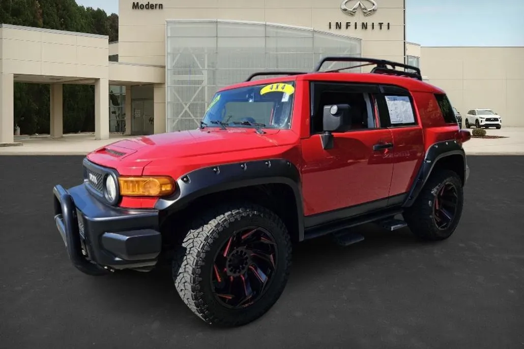 2012 Toyota FJ Cruiser Base photo 1