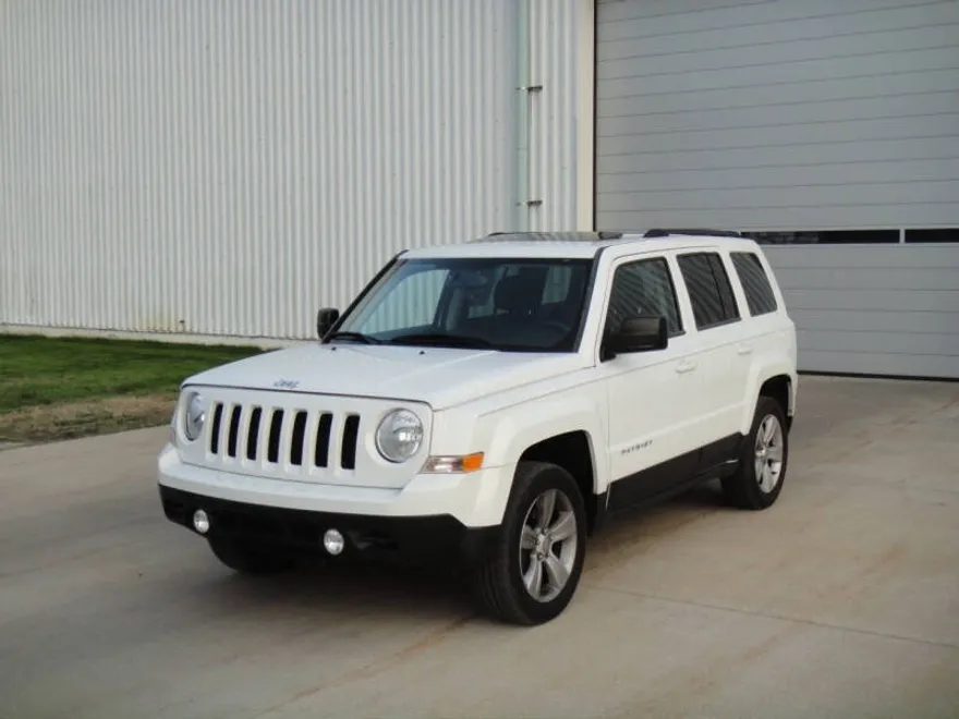 2014 Jeep Patriot Latitude photo 1