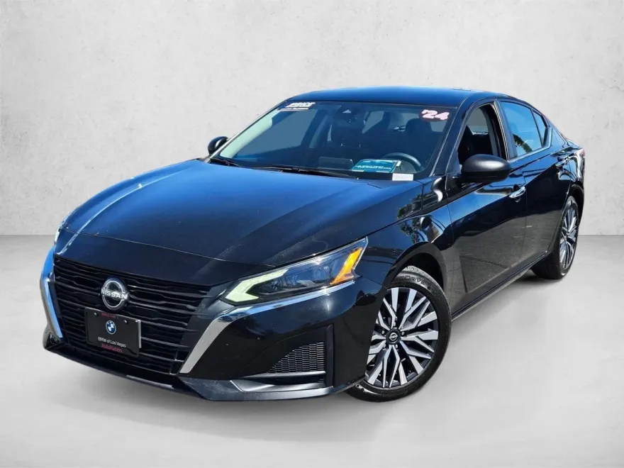 2024 Nissan Altima 2.5 SV photo 1