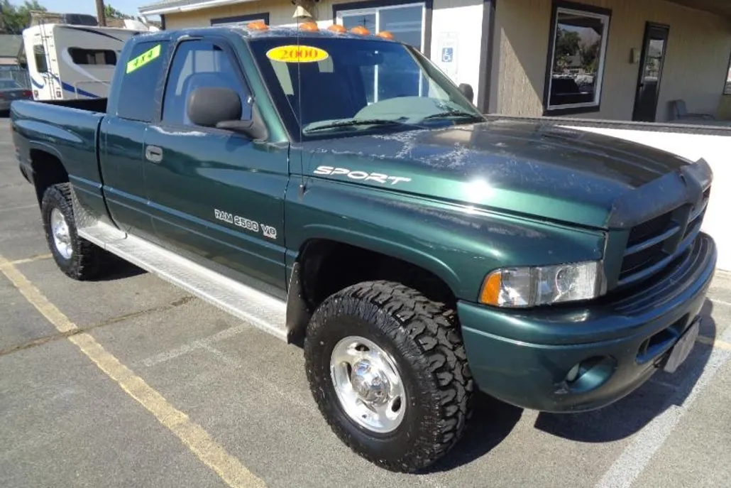 2000 Dodge Ram photo 1