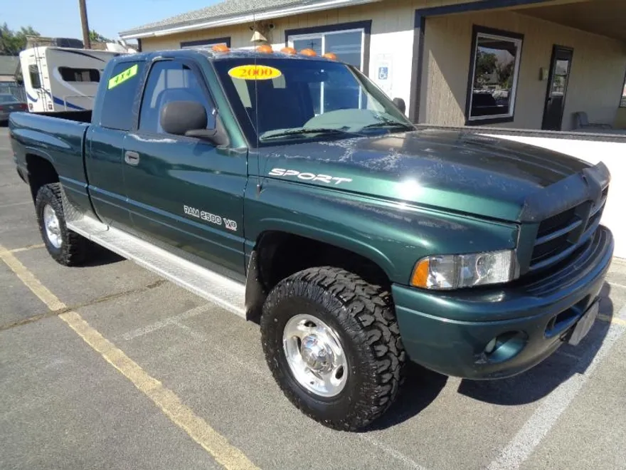 2000 Dodge Ram photo 1