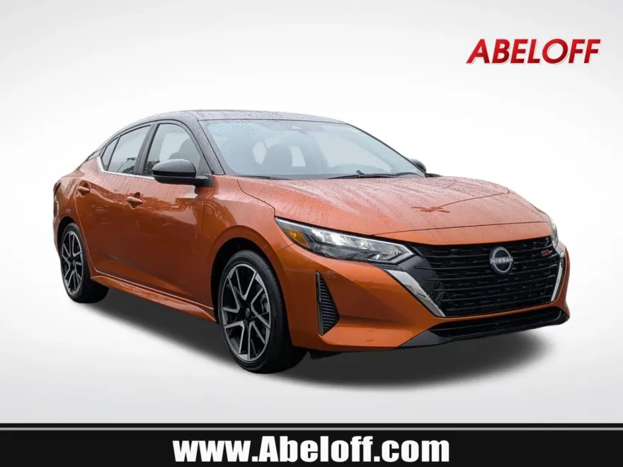 2025 Nissan Sentra SR photo 1