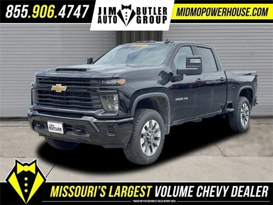 2025 Chevrolet Silverado 2500HD Custom photo 1