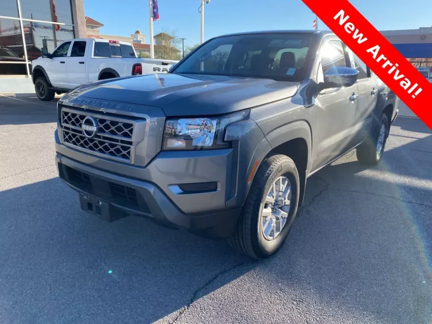 2022 Nissan Frontier SV photo 1