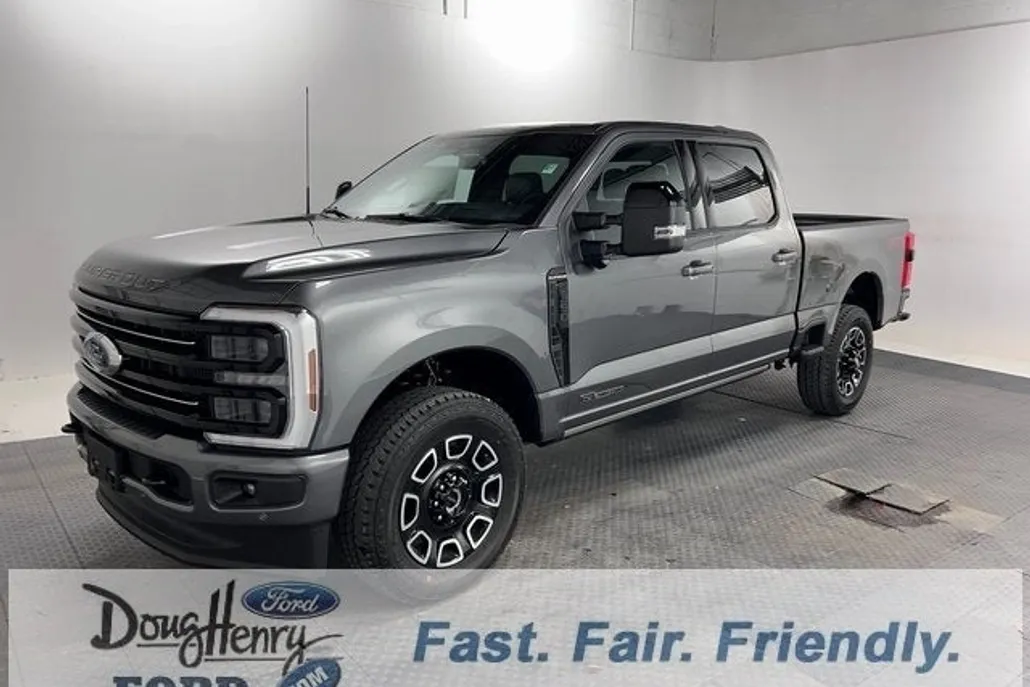 2025 Ford F-350 Platinum photo 1