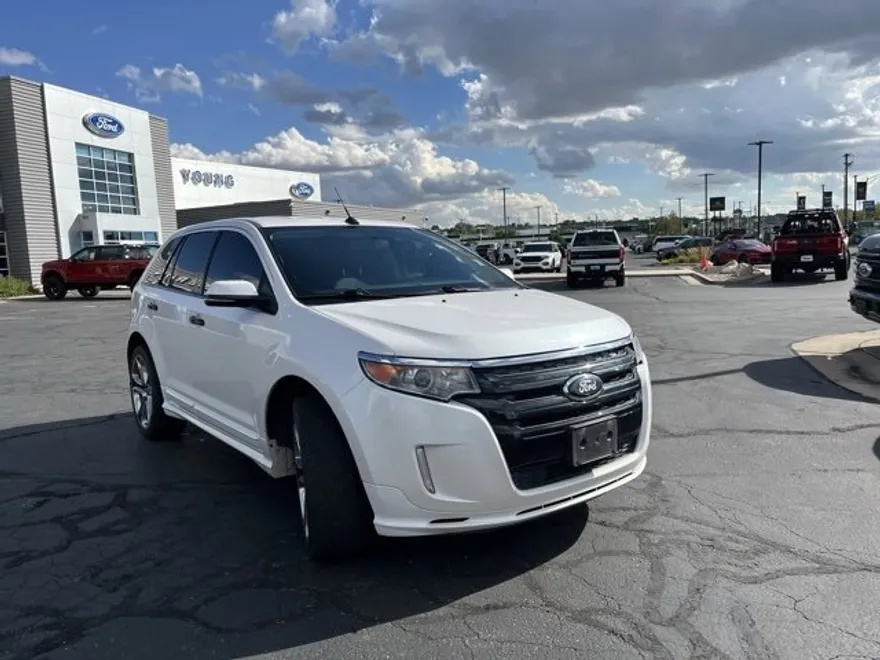 2014 Ford Edge Sport photo 1