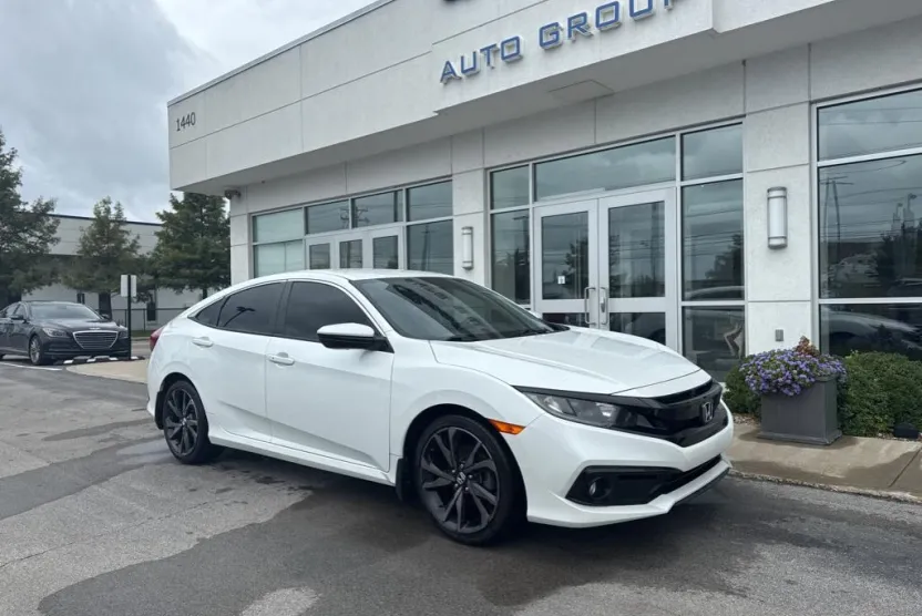 2021 Honda Civic Sport photo 1