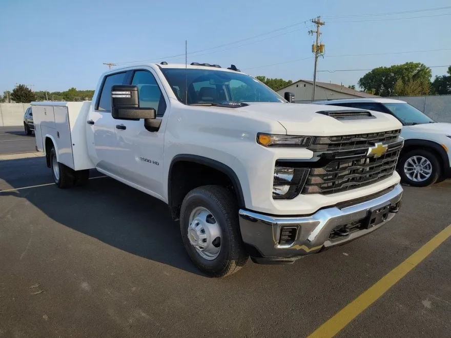 2024 Chevrolet Silverado 3500HD Work Truck photo 1