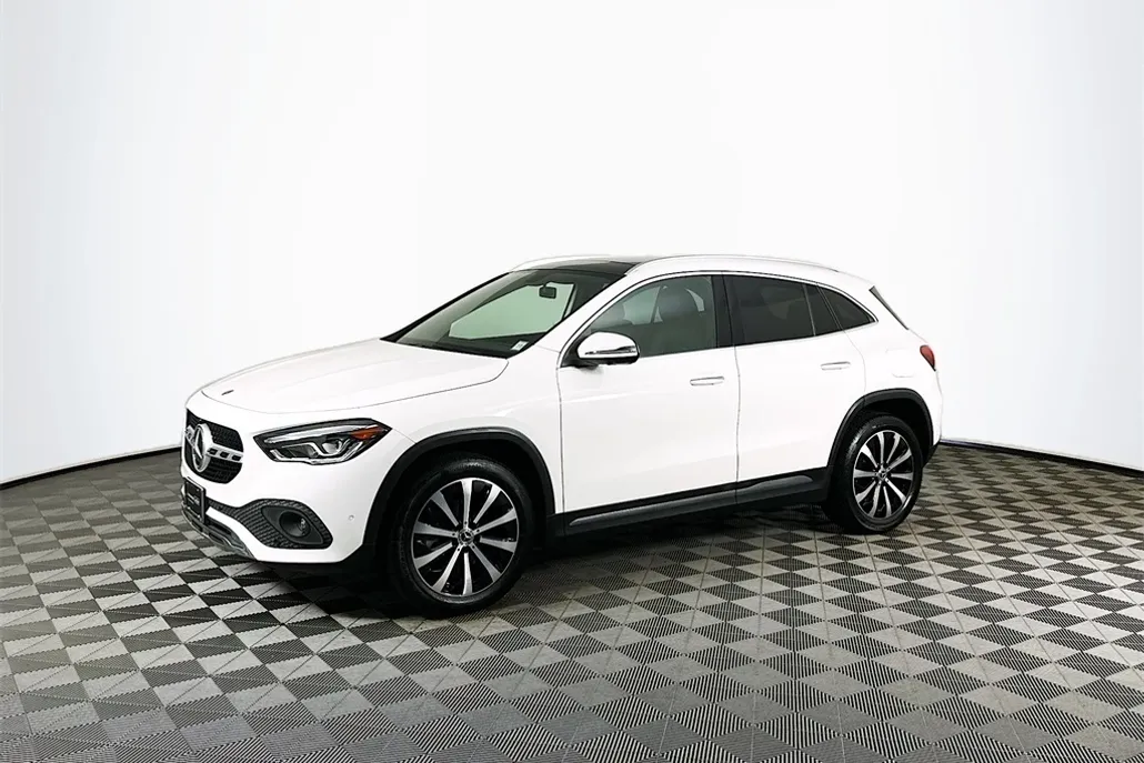 2021 Mercedes Benz GLA 250 4MATIC photo 1