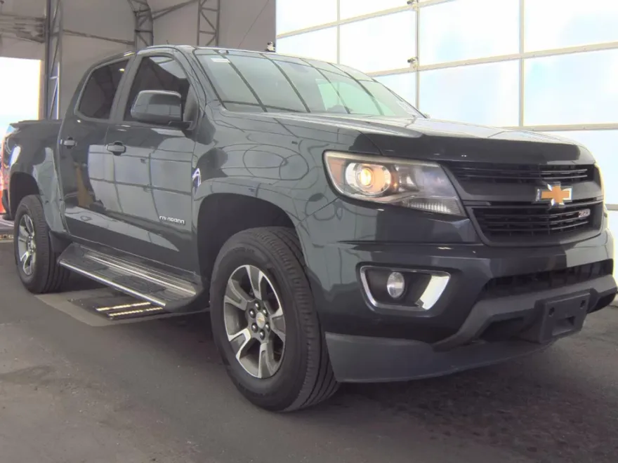 2017 Chevrolet Colorado Z71 photo 1