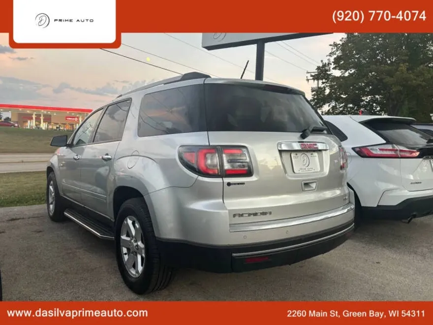 2015 Gmc Acadia SLE photo 1