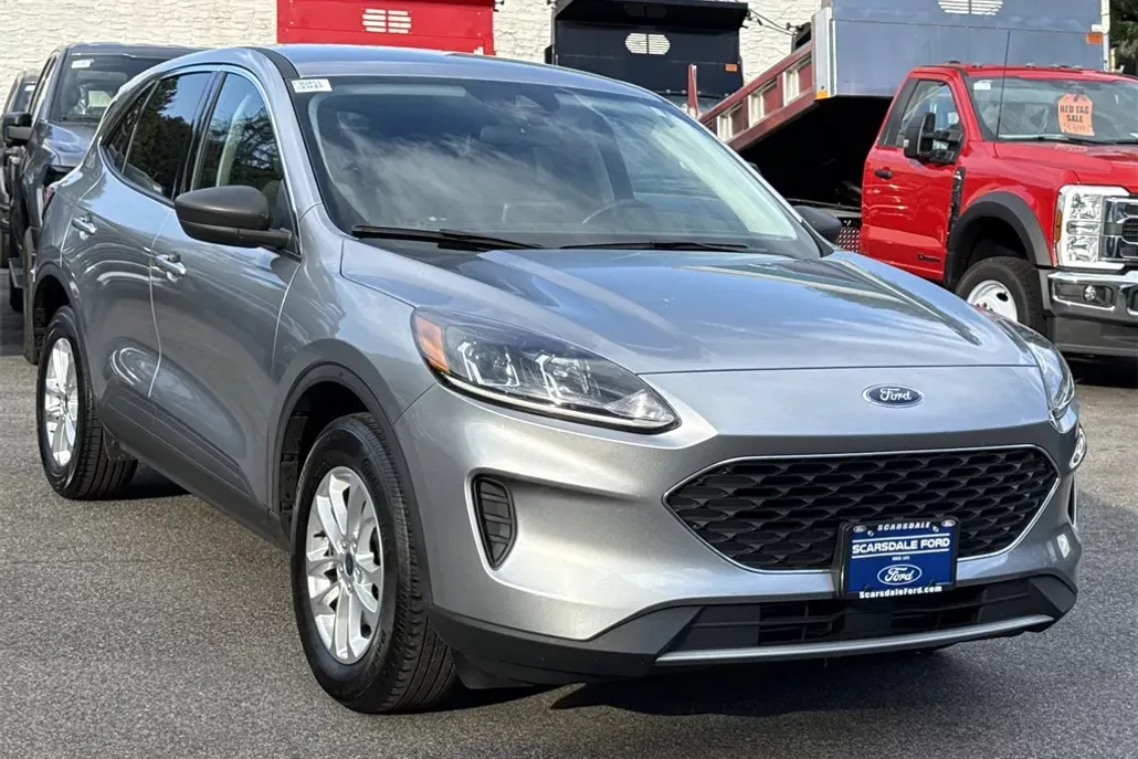 2022 Ford Escape SE photo 1