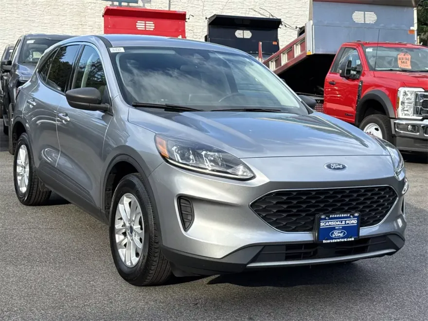 2022 Ford Escape SE photo 1