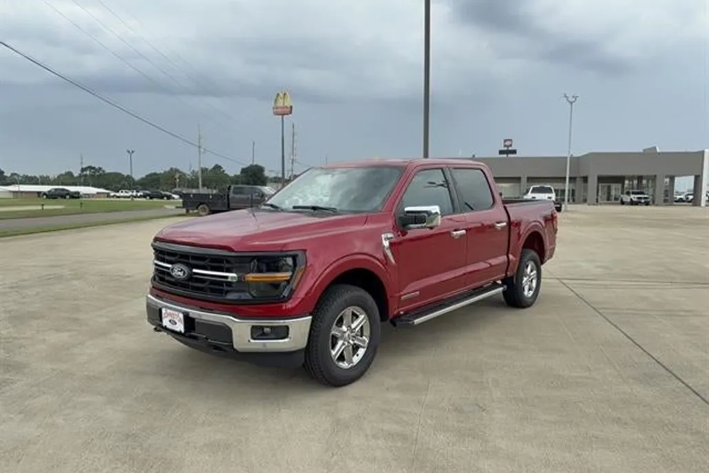 2024 Ford F-150 XLT photo 1