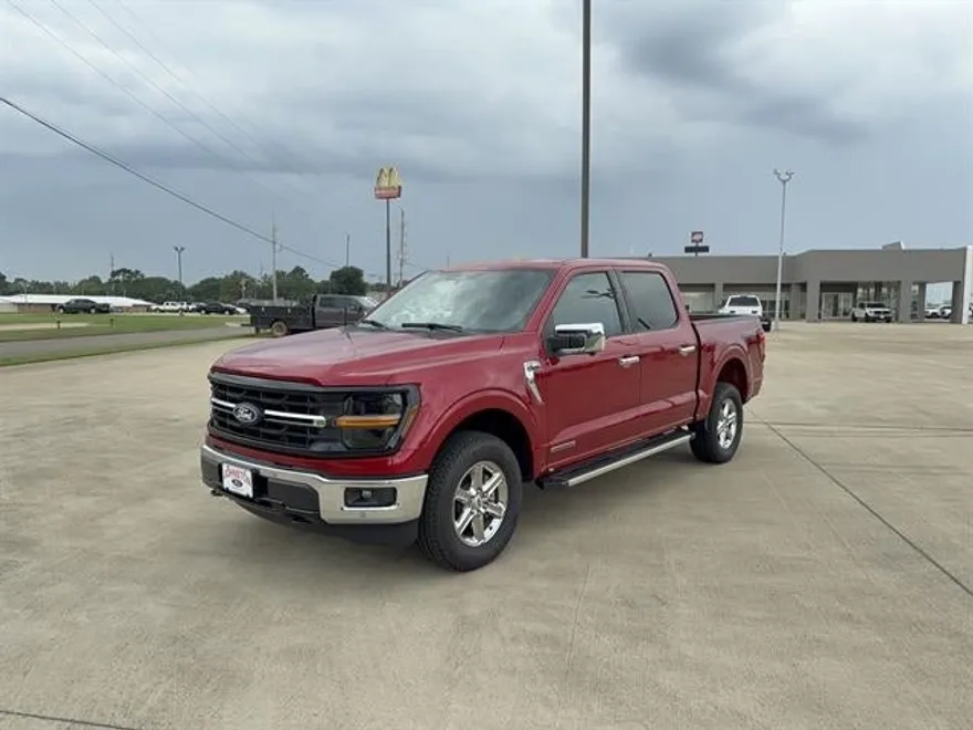2024 Ford F-150 XLT photo 1