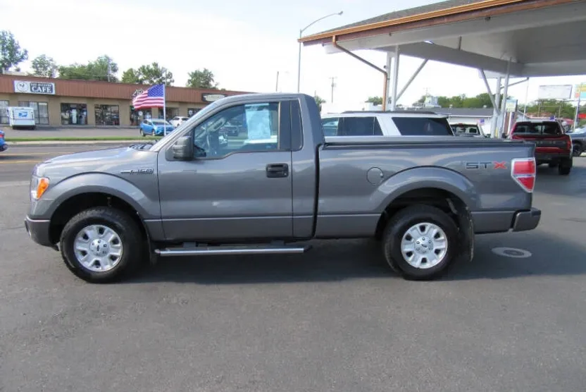 2013 Ford F-150 XL photo 1