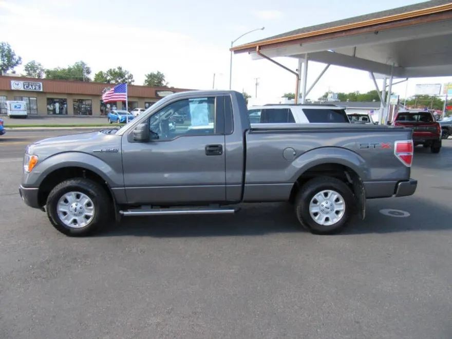 2013 Ford F-150 XL photo 1