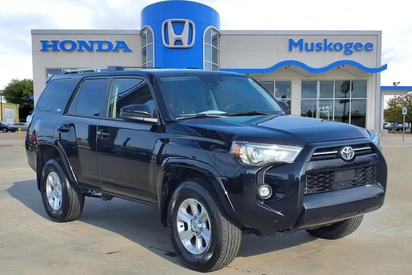 2024 Toyota 4Runner SR5 photo 1