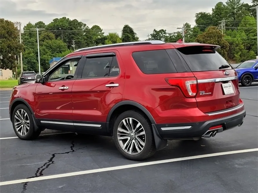 2018 Ford Explorer Platinum photo 1