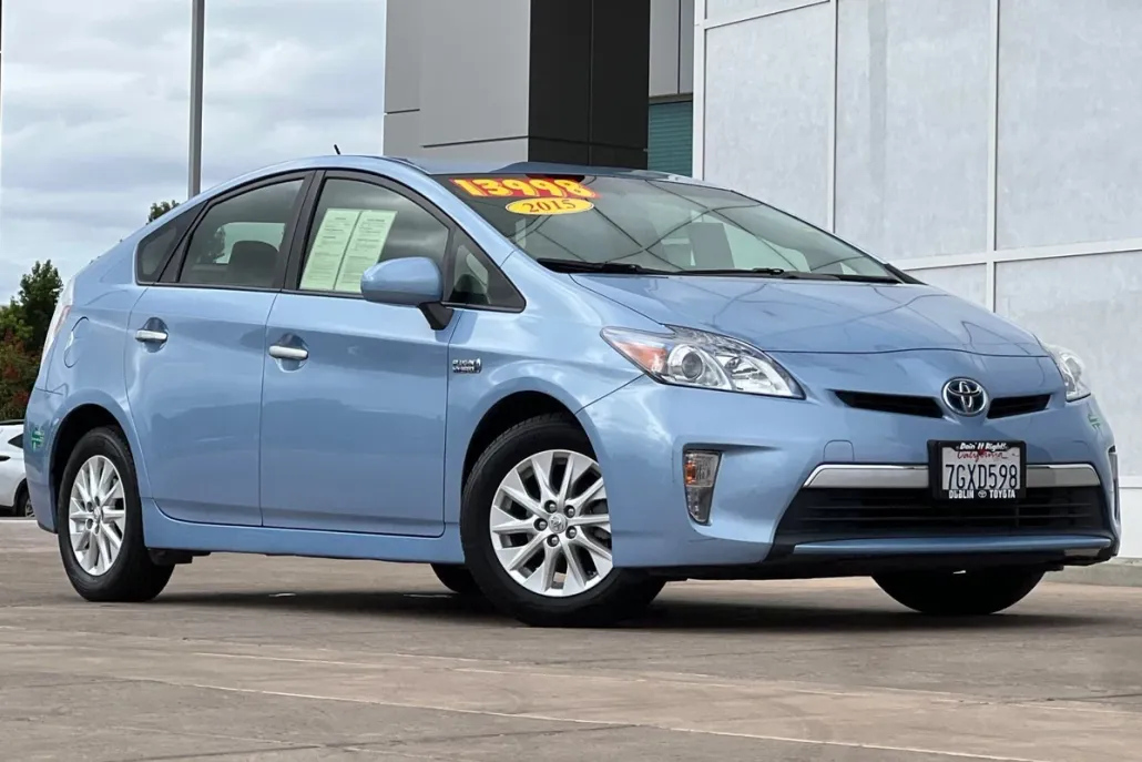 2015 Toyota RAV4 photo 1