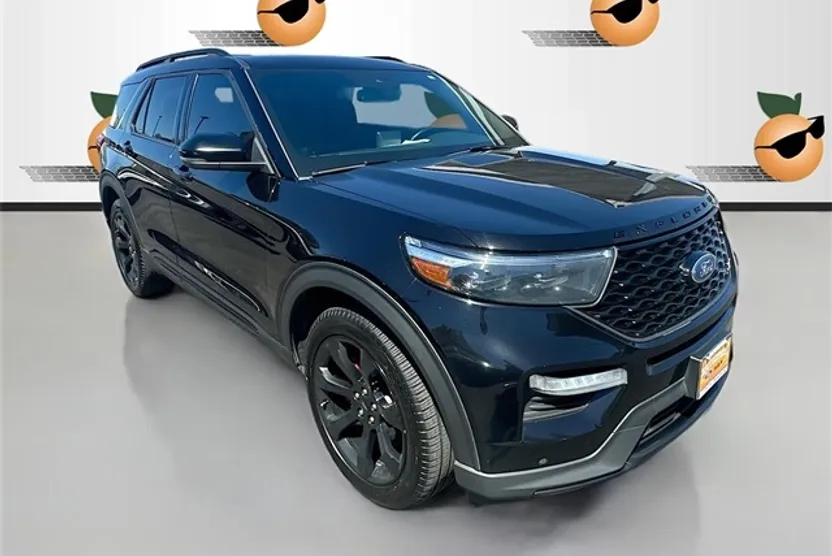2023 Ford Explorer ST photo 1