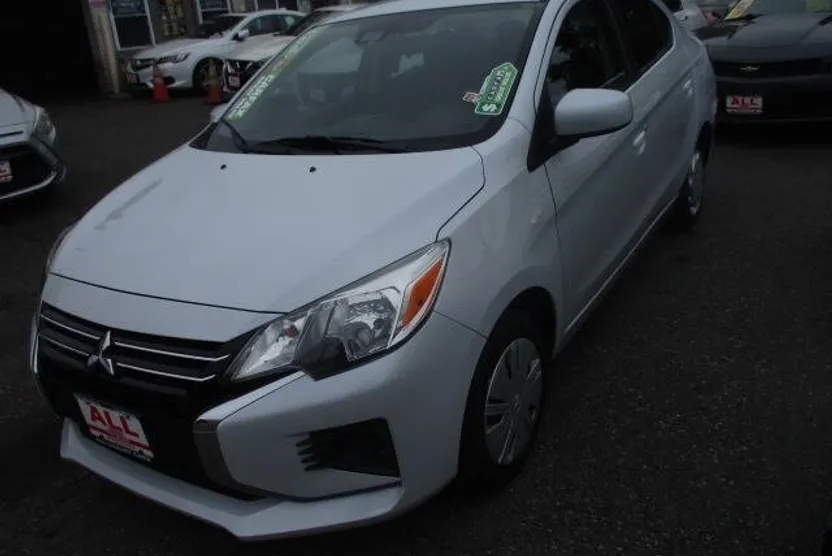 2023 Mitsubishi Mirage G4 ES photo 1