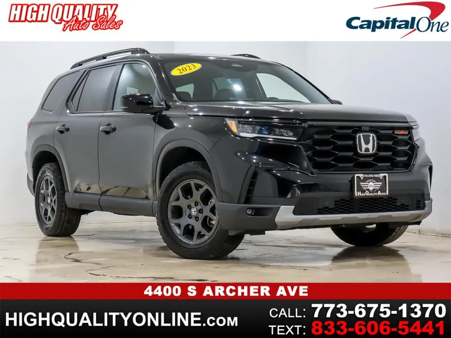 2023 Honda Pilot TrailSport photo 1