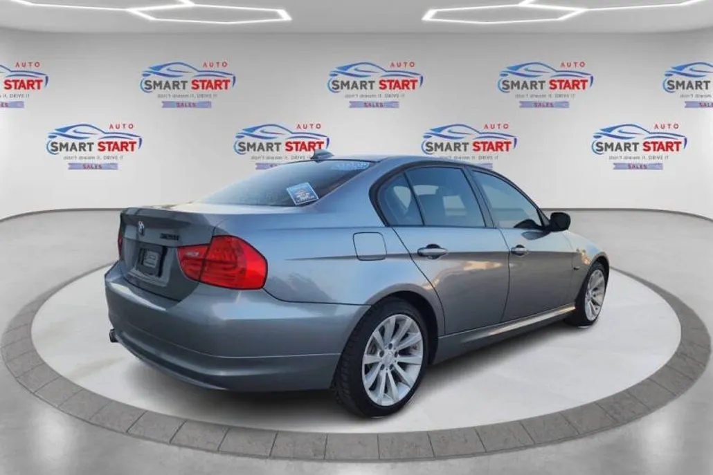 2011 Bmw 328i photo 1
