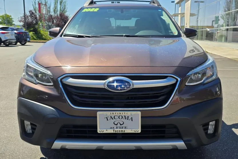 2022 Subaru Outback Limited photo 1