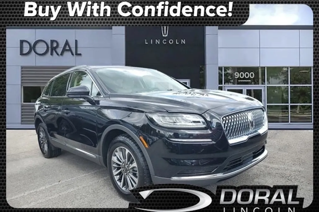 2023 Lincoln Nautilus Standard photo 1