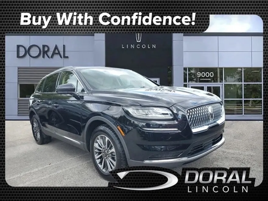 2023 Lincoln Nautilus Standard photo 1