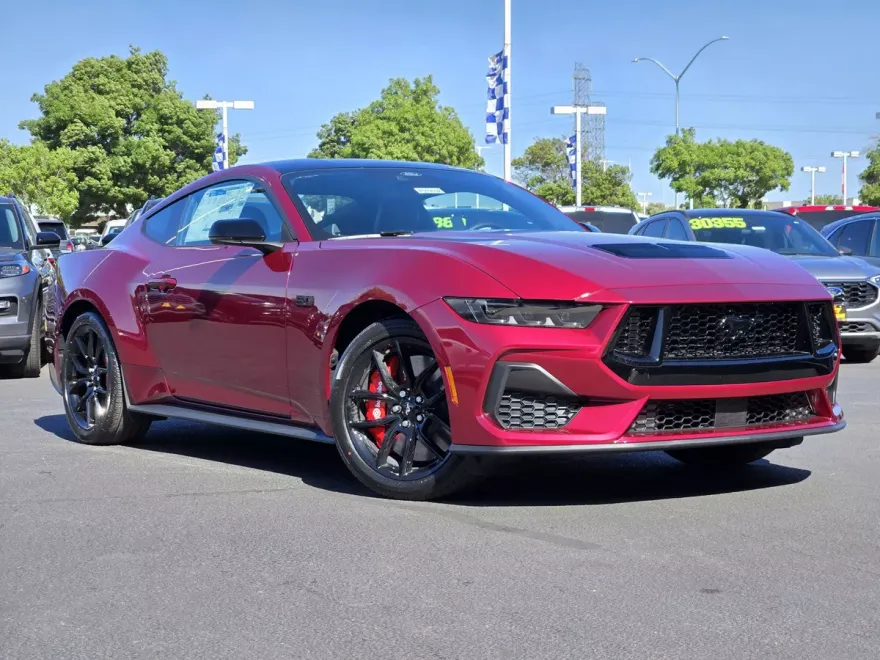 2025 Ford Mustang GT Premium photo 1