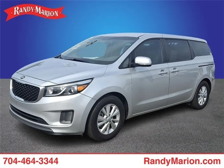 2018 Kia Sedona LX photo 1